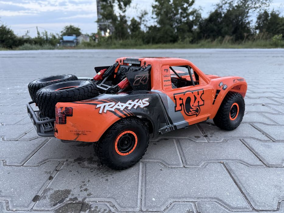 Traxxas Unlimited Desert Racer
