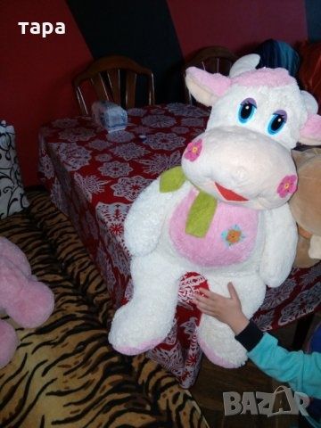 плюшени играчки и възглавничка