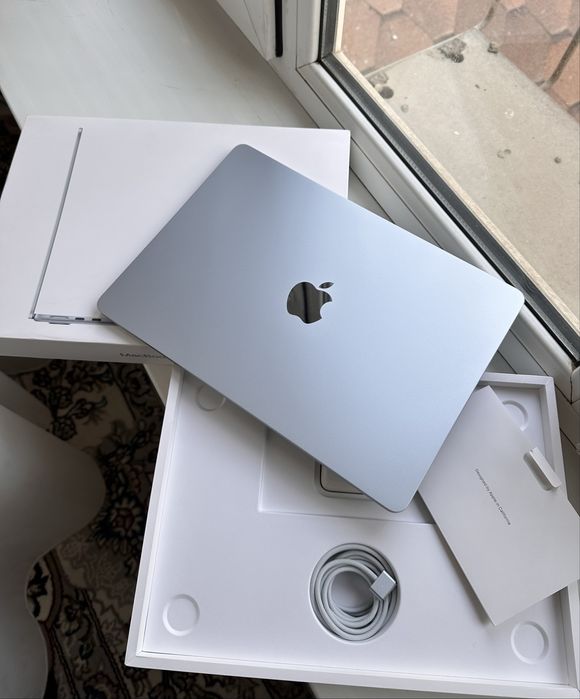MacBook Air M4 Silver 16/256GB 23Цикл