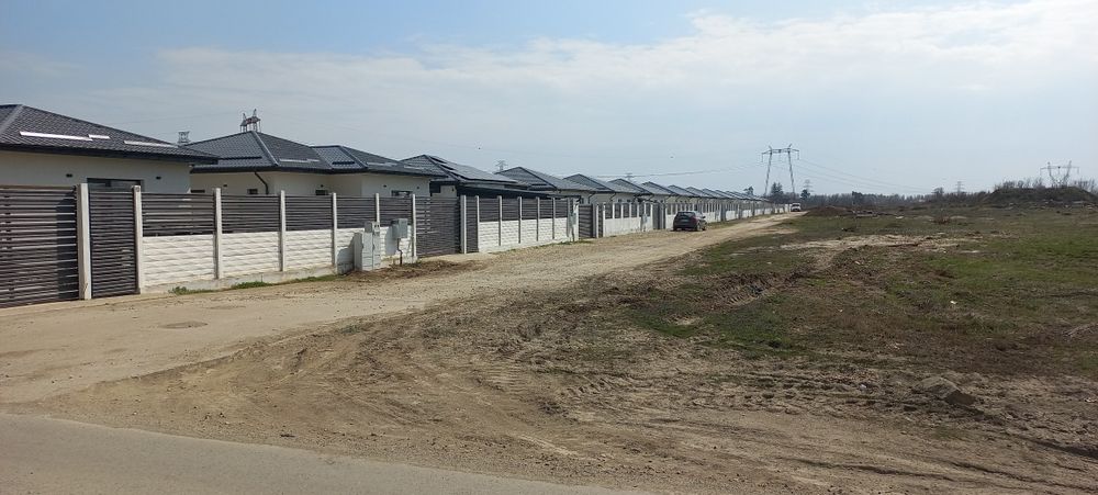 Vând loturi teren intravilan