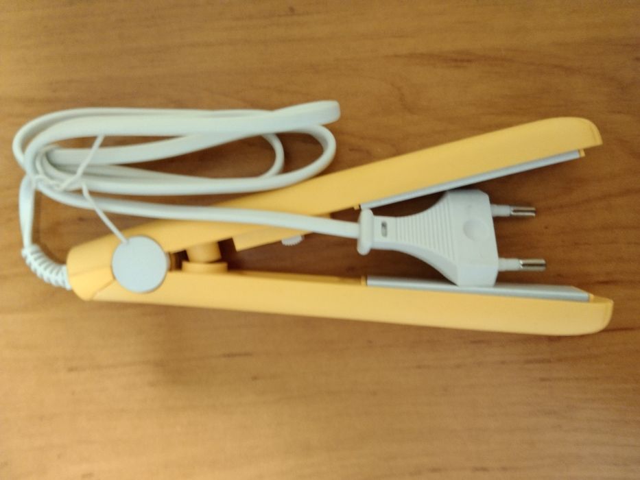 Утюжок для волос походный