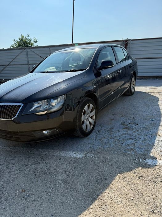 Dezmembrez Skoda Superb 3 2.0d 1.6d