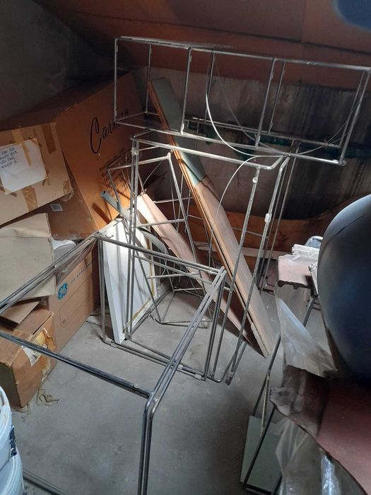 ОБОРУДВАНЕ ЗА МАГАЗИН ЗА ДРЕХИ