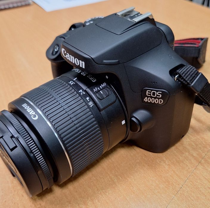Canon 4000D kit 18-55mm III (18.1 пикс,Wi-Fi, состояние отличное)