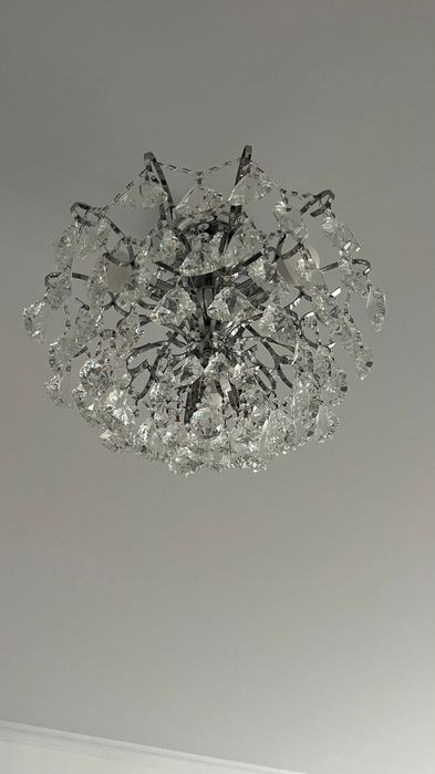 Люстра сатылады екеуі қалды