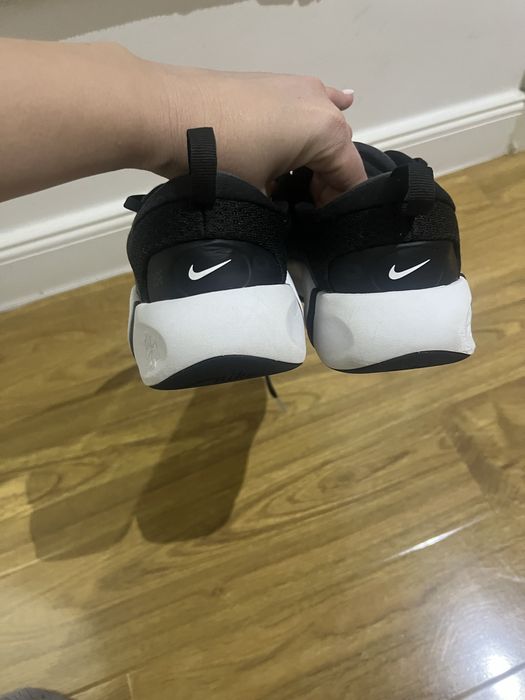 Adidasi Nike baiat/fata masura 37,5