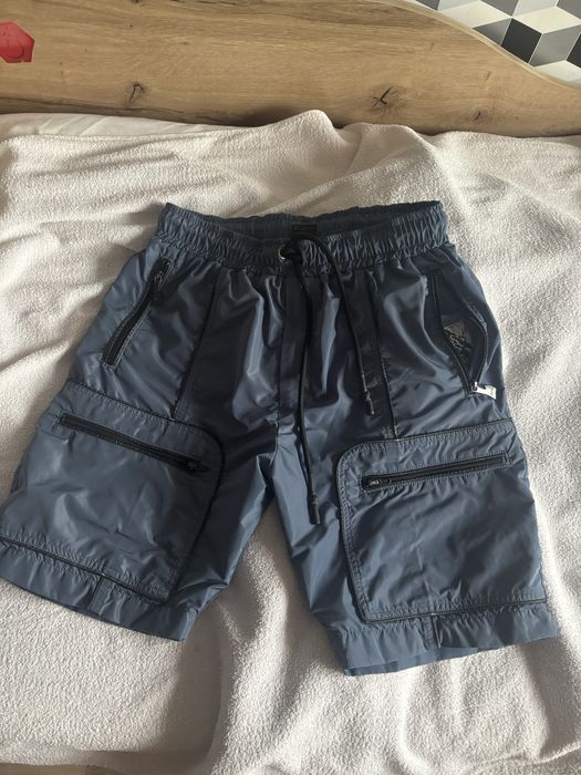 Къси панталонки на LUDA