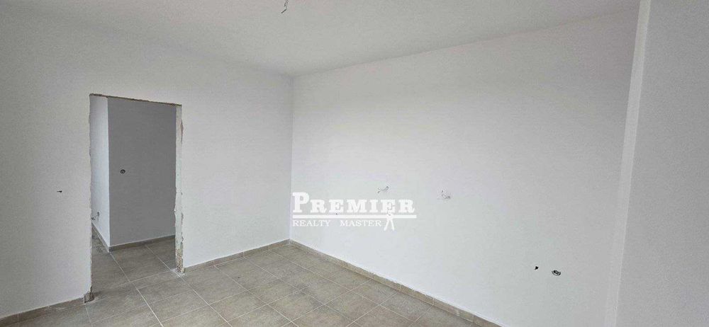 Продава се Двустаен апартамент в к.к. Слънчев бряг - 73 кв.м за 377 €/кв.м - Снимка #3