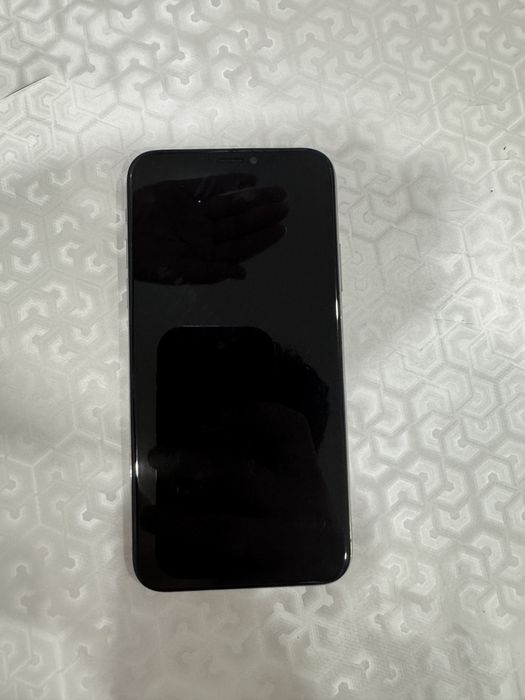 Iphone Xs в илельном состояний
