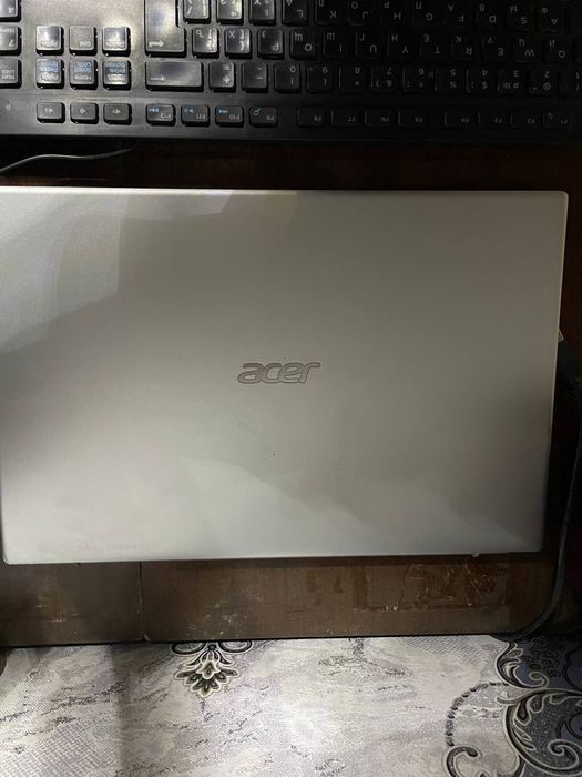 Noutbuk, kalonka, pirentir