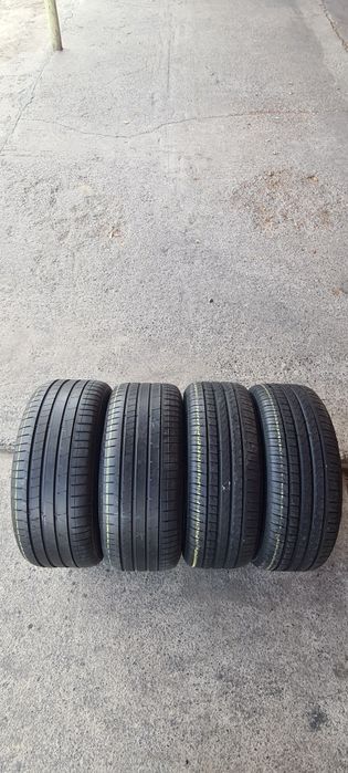 4 anvelope vara runflat Pirelli,fata 245/45/18,spate 275/40/18