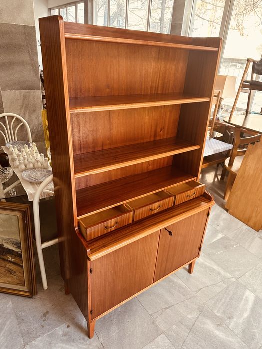 Шведска винтидж библиотека / секретер – Mid-Century Modern