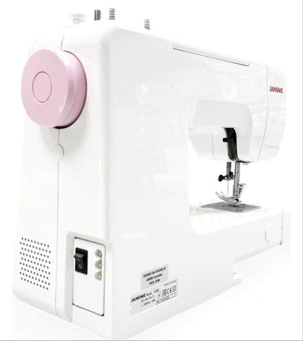 Швейная машина Janome 132OS