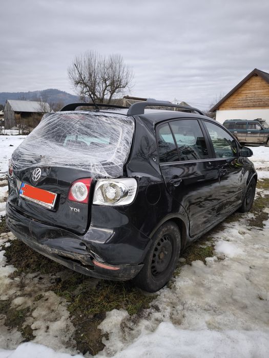 Vând VW Golf Plus (avariat)