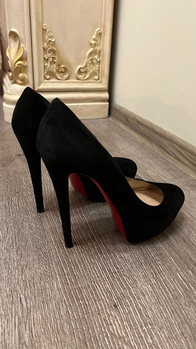 Обувки Christian Louboutin