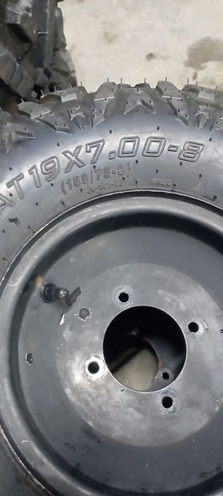 Продам резину комплект