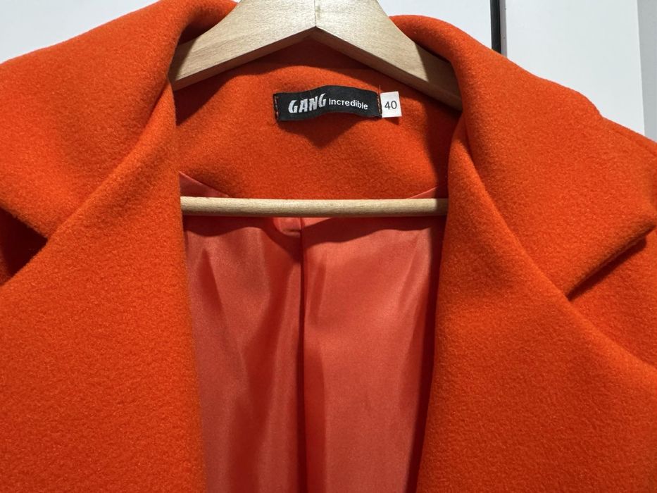 Палто в оранжево-лилаво, размер 40 (М)