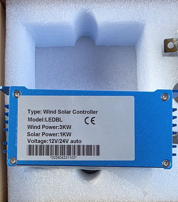 Mppt wind solar controller