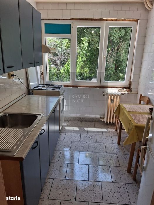 Apartament 2 camere/50mp/etaj 1/balcon/10 min metrou Dristor/Parc IOR