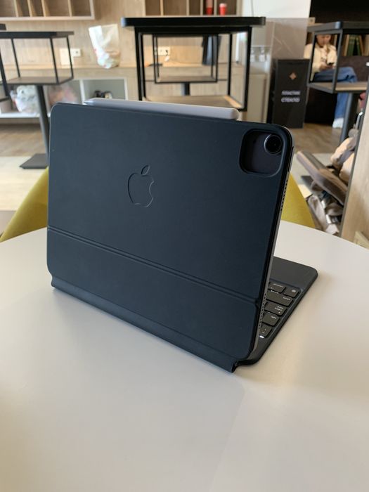 iPad Air 5 256GB + Pencil 2 + Magic Keyboard | ИДЕАЛ
