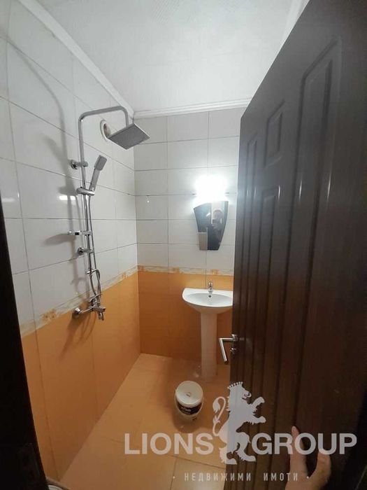 Дава се под наем Двустаен апартамент в Варна, Колхозен пазар - 75 кв.м за 459 € - Снимка #6