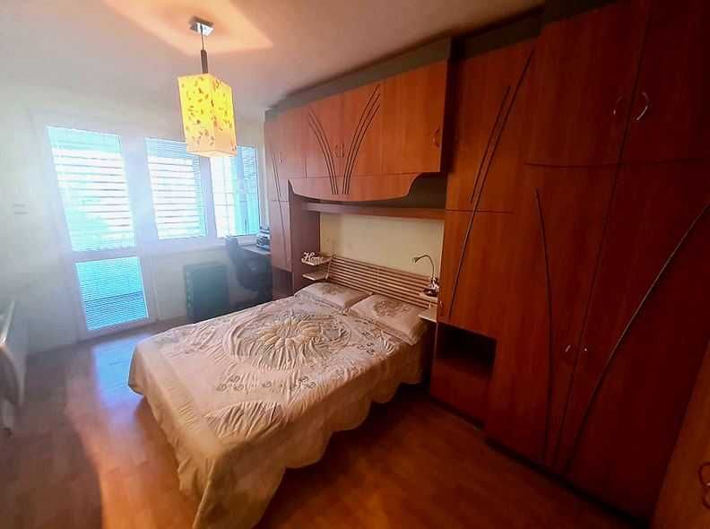 Дава се под наем Тристаен апартамент в Бургас, Възраждане - 110 кв.м за 382.5 € - Снимка #4