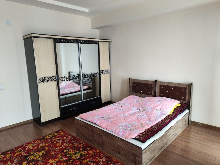 Uy sotiladi. Ipoteka bank 83kv.m