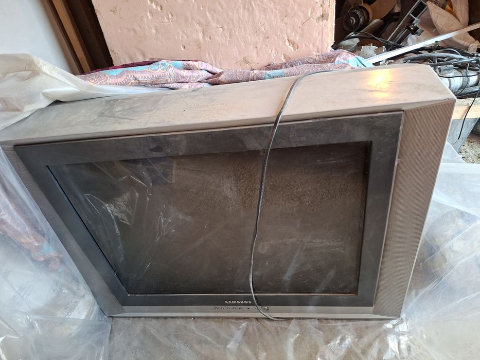 Телевизор продам