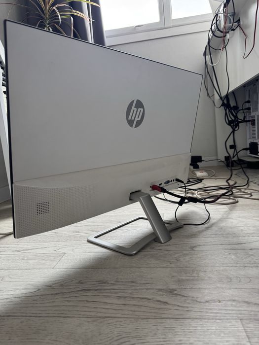 Монитор HP 27ea 27″ IPS Full HD — отличное состояние