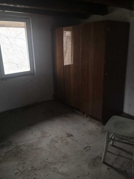 Продава КЪЩА      област Велико Търново, с. Леденик