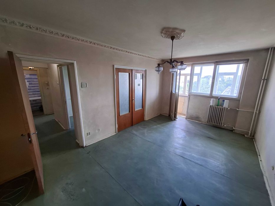 Apartament 3 camere, decomandat. Bloc reabilitat, loc de parcare. Drumul Taberei. Proprietar