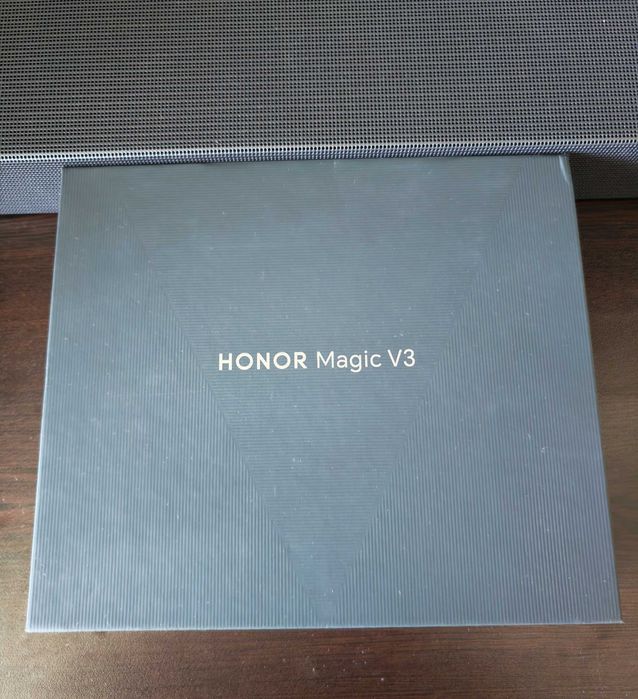 Honor Magic V3 12/512GB с Гаранция