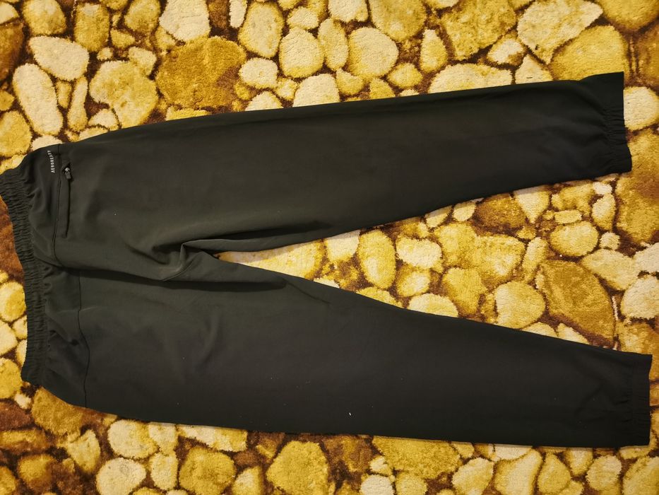 Pantaloni Adidas Slim S hoka adidas salomon on cloud saucony nike