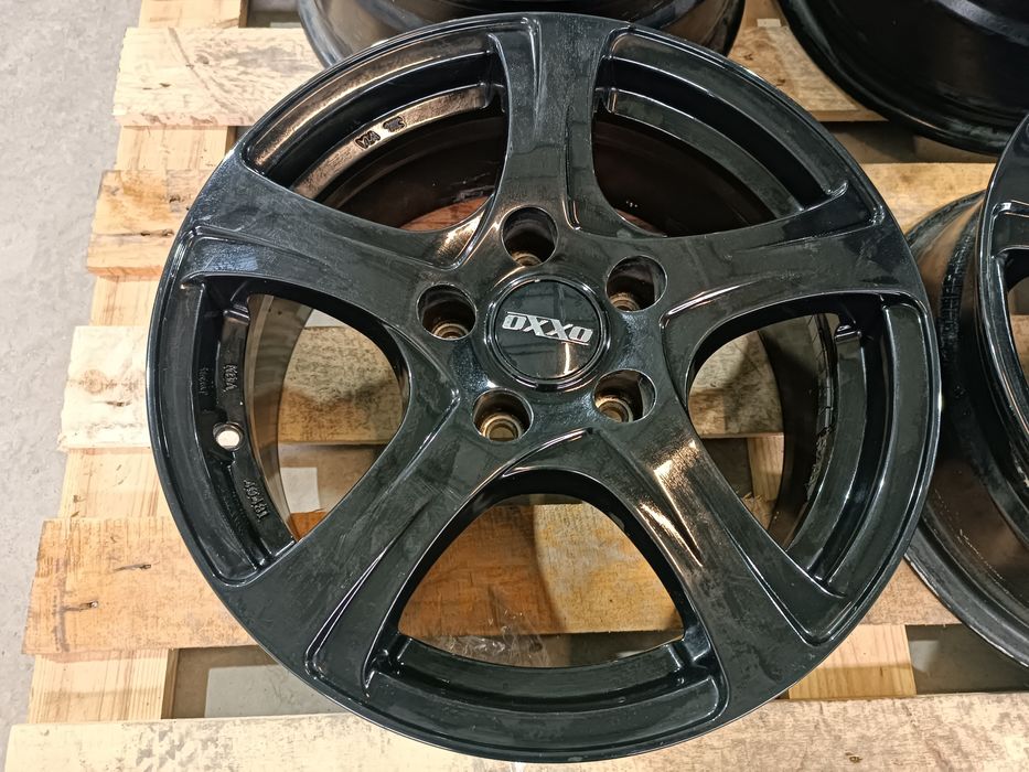 Лети джанти 16ки 5х114.3 Oxxo