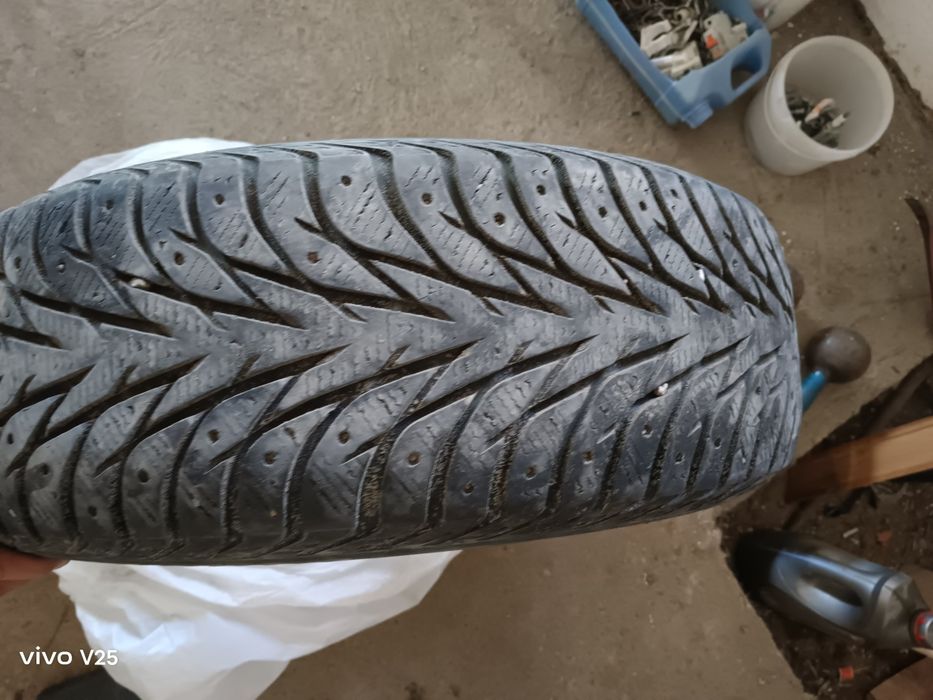 Продам зимние шины