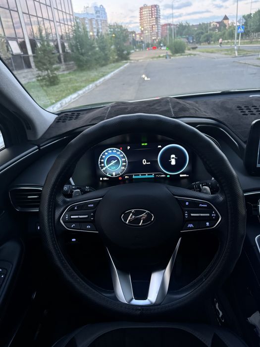 Продаётся Hyungai Santa  Fe самая полная комплектацыя