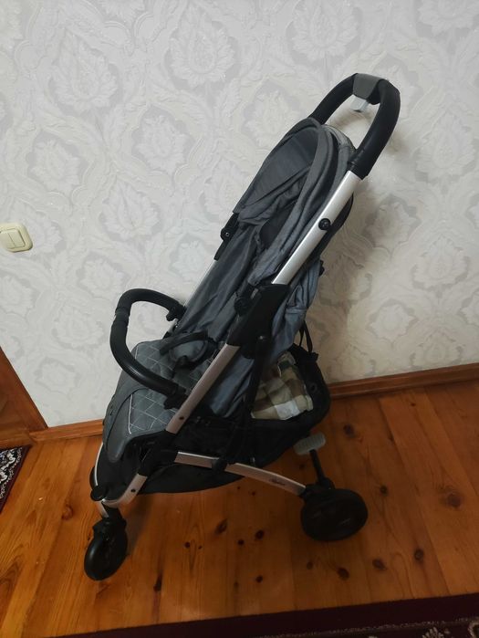 Коляска-трансформер чемодан