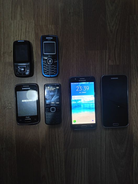Telefoane vechi și bune