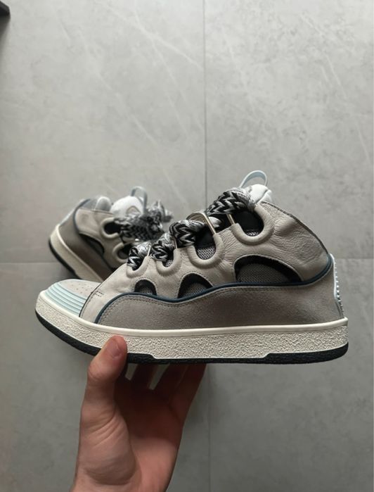 Lanvin Curb