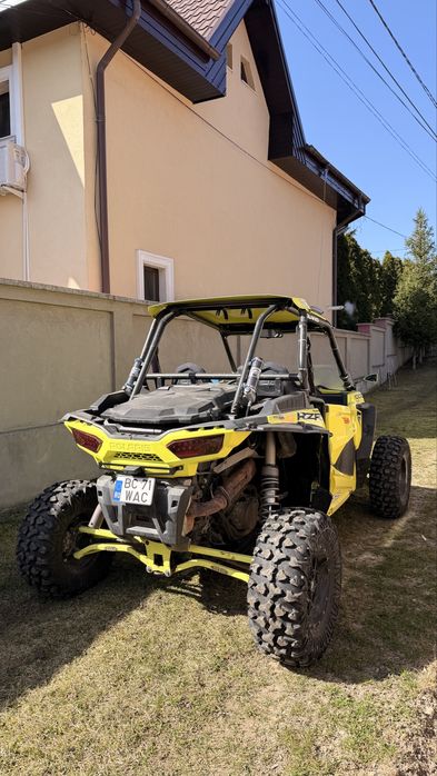 Polaris rzr 1000