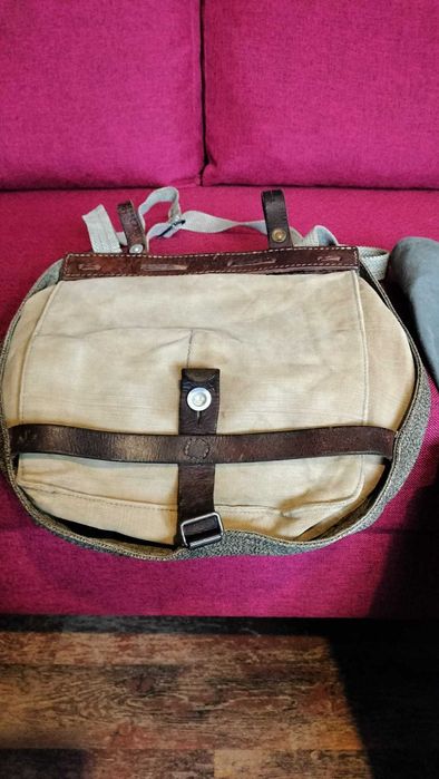 vând rucsac elvețian