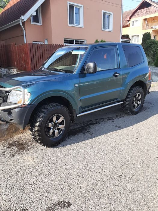 Mitsubishi pajero