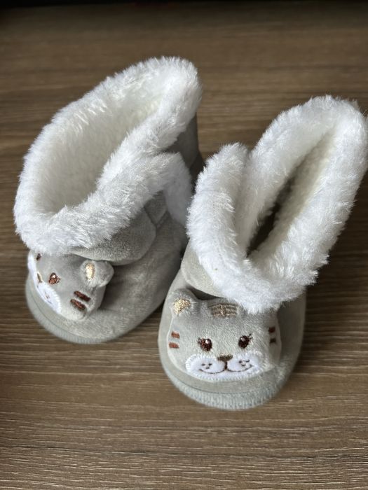 Vand papucei noi nr. 21