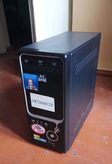 Продам компьютерный кейс.