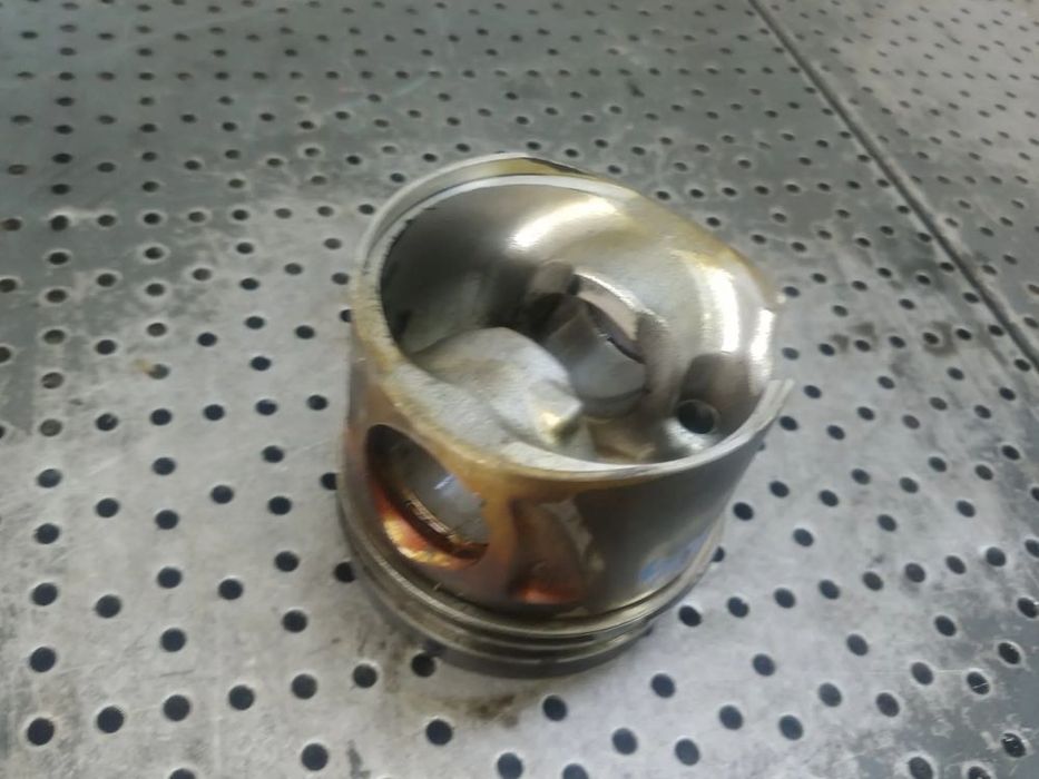 piston  2.2 cdi 651924 mercedes  e-class w212 euro 5