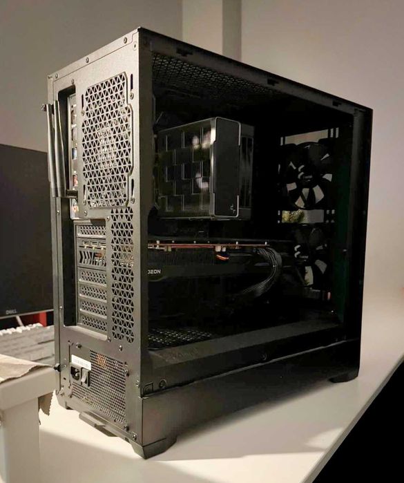 Геймърски компютър | Ryzen 5 7600X | AMD RX 6800 XT | 32 GB DDR5 |2TB|