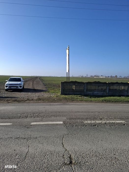 Super teren intravilan construibil Fetesti gara