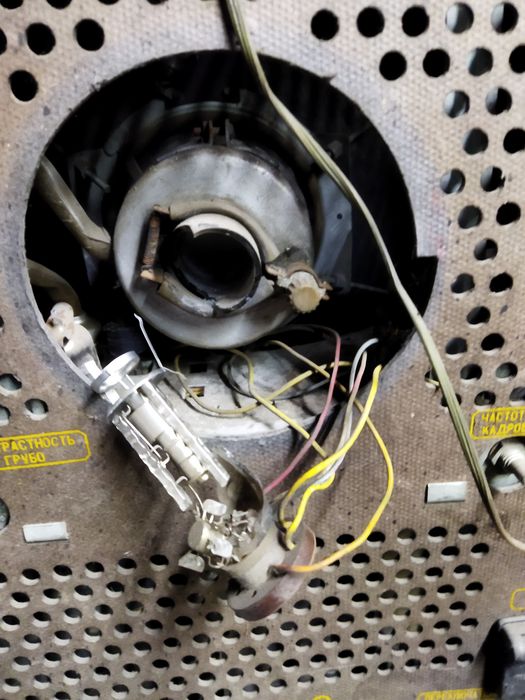 Продам телевизор