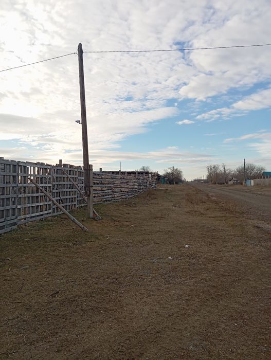 Продам дом земельный участок