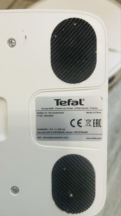 Пылесос почти новый